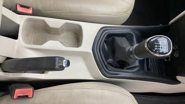 Second-hand 2020 Mahindra XUV300 W6 BSIV for sale in Ahmedabad-13