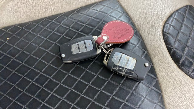 Second-hand 2020 Mahindra XUV300 W6 BSIV for sale in Ahmedabad-21