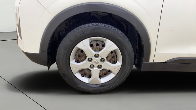 Second-hand 2020 Mahindra XUV300 W6 BSIV for sale in Ahmedabad-25