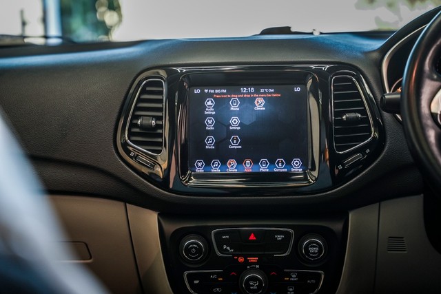 Second-hand 2019 Jeep Compass 1.4 Limited Plus BSIV for sale in New Delhi-14