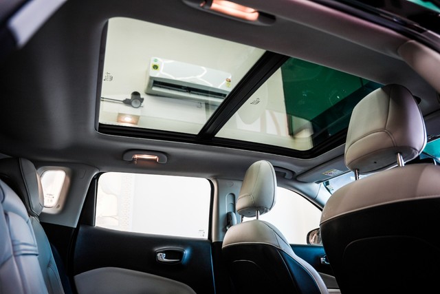 Second-hand 2019 Jeep Compass 1.4 Limited Plus BSIV for sale in New Delhi-3