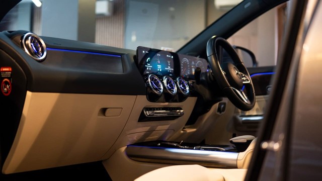 Second-hand 2024 Mercedes-Benz GLA 200 for sale in New Delhi-11