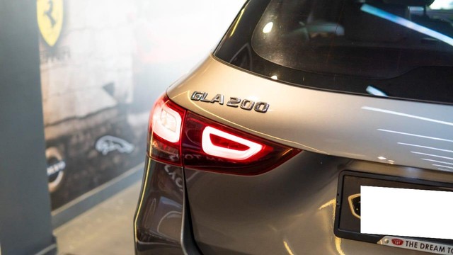 Second-hand 2024 Mercedes-Benz GLA 200 for sale in New Delhi-6