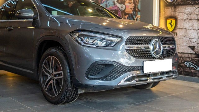 Second-hand 2024 Mercedes-Benz GLA 200 for sale in New Delhi-3