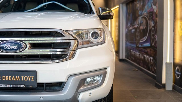 Second-hand 2017 Ford Endeavour 3.2 Titanium AT 4X4 for sale in New Delhi-11