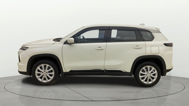 Second-hand 2024 Maruti Grand Vitara Sigma for sale in Thane-5