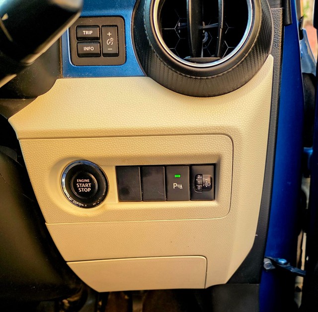 Second-hand 2017 Maruti Ignis 1.2 AMT Zeta BSIV for sale in New Delhi-8