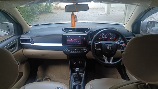 Second-hand 2022 Honda Amaze 2nd Gen VX BSVI for sale in Coimbatore-6