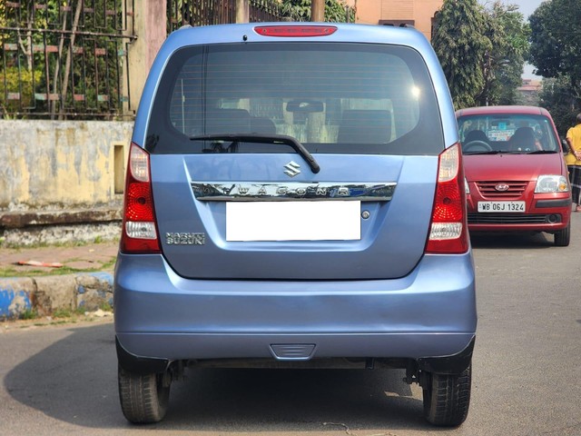 Second-hand 2017 Maruti Wagon R VXI Optional for sale in Kolkata-2
