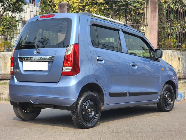 Second-hand 2017 Maruti Wagon R VXI Optional for sale in Kolkata-12