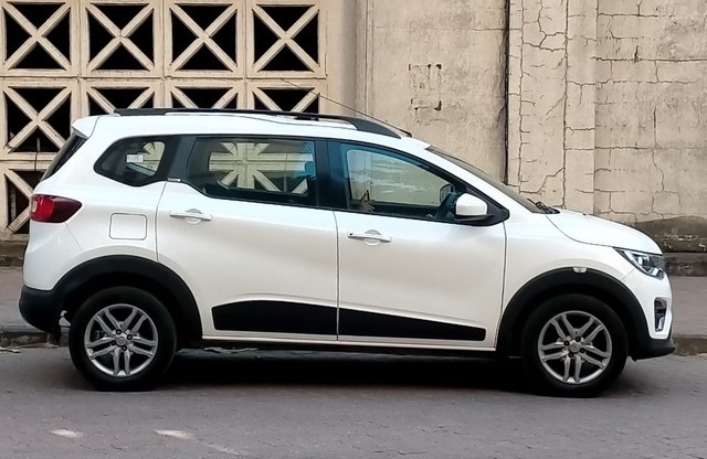 Second-hand 2020 Renault Triber RXZ BSIV for sale in Thane-1