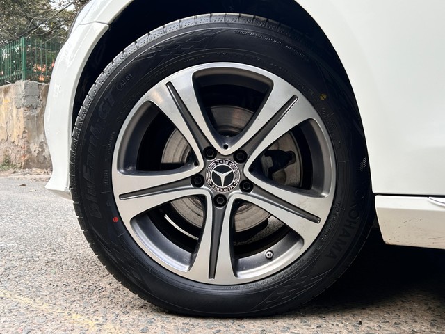 Second-hand 2018 Mercedes-Benz E-Class Exclusive E 200 BSIV for sale in New Delhi-6