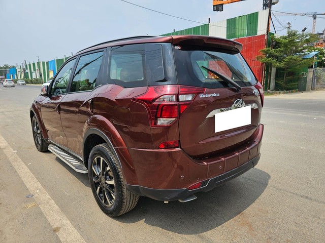 Second-hand 2019 Mahindra XUV500 W11 FWD Diesel for sale in New Delhi-8