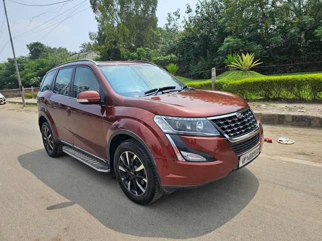 Second-hand 2019 Mahindra XUV500 W11 FWD Diesel for sale in New Delhi-10