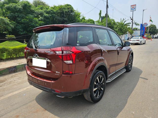 Second-hand 2019 Mahindra XUV500 W11 FWD Diesel for sale in New Delhi-7