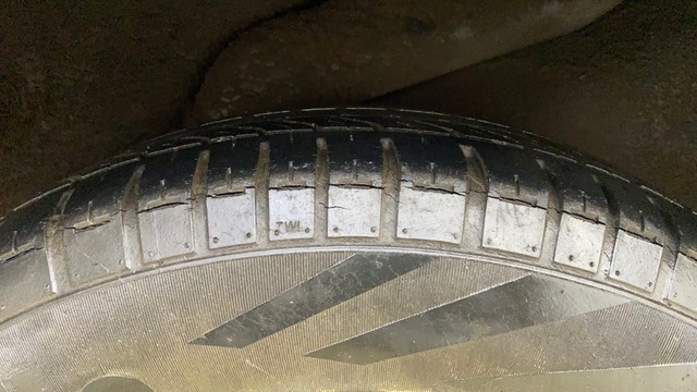 Second-hand 2012 Hyundai i10 Magna for sale in Navi Mumbai-31