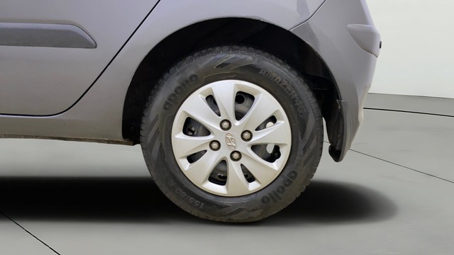 Second-hand 2012 Hyundai i10 Magna for sale in Navi Mumbai-26