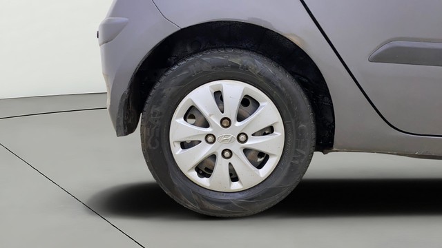 Second-hand 2012 Hyundai i10 Magna for sale in Navi Mumbai-24