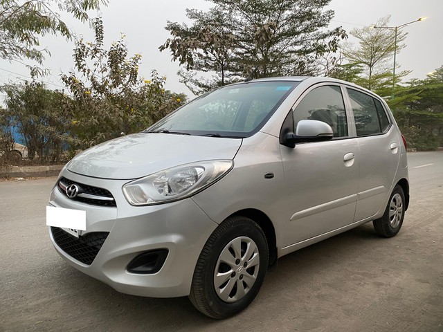 Second-hand 2012 Hyundai i10 Sportz AT for sale in Thane-6