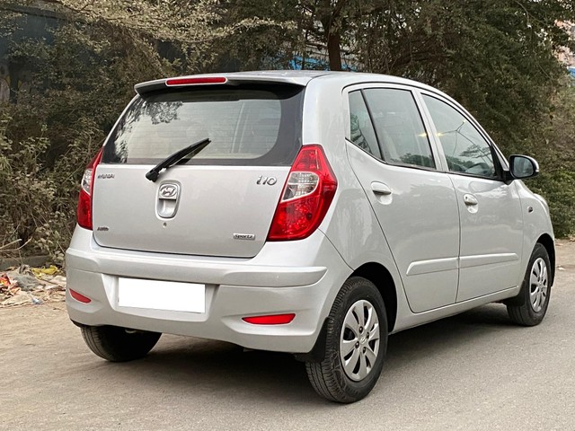 Second-hand 2012 Hyundai i10 Sportz AT for sale in Thane-8