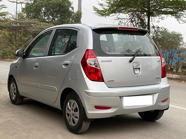 Second-hand 2012 Hyundai i10 Sportz AT for sale in Thane-9
