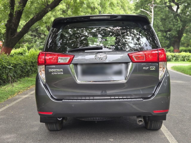 Second-hand 2019 Toyota Innova Crysta 2.7 VX MT BSIV for sale in New Delhi-2
