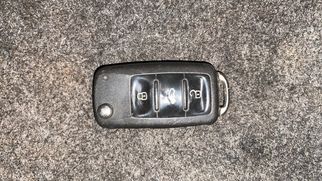 Second-hand 2019 Volkswagen Vento 1.5 TDI Highline Plus AT BSIV for sale in Kochi-21