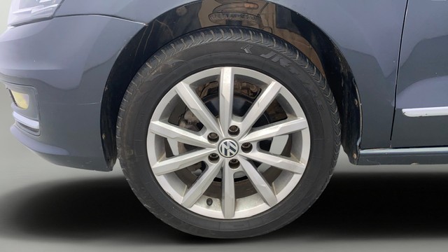 Second-hand 2019 Volkswagen Vento 1.5 TDI Highline Plus AT BSIV for sale in Kochi-25