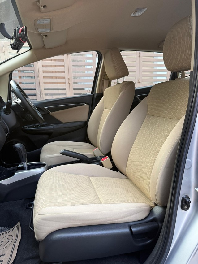 Second-hand 2018 Honda Jazz V CVT for sale in Coimbatore-12