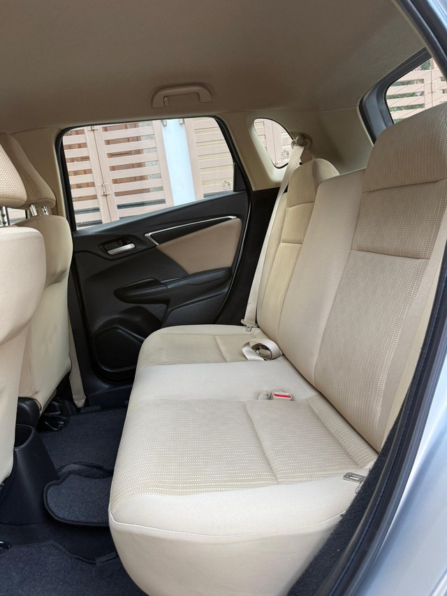 Second-hand 2018 Honda Jazz V CVT for sale in Coimbatore-9