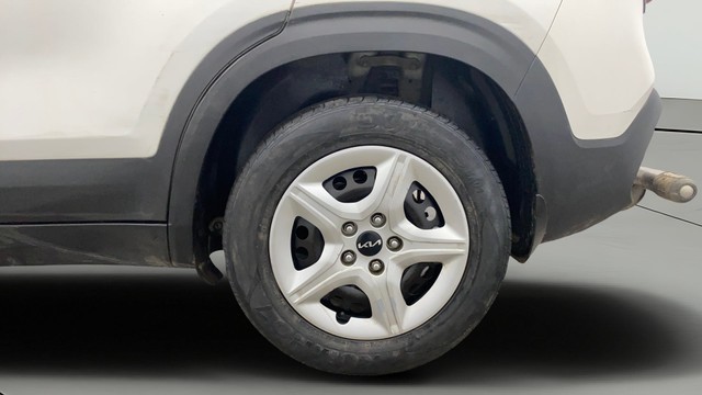 Second-hand 2023 Kia Seltos HTE Diesel iMT for sale in Lucknow-26