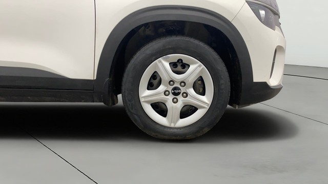 Second-hand 2023 Kia Seltos HTE Diesel iMT for sale in Lucknow-23