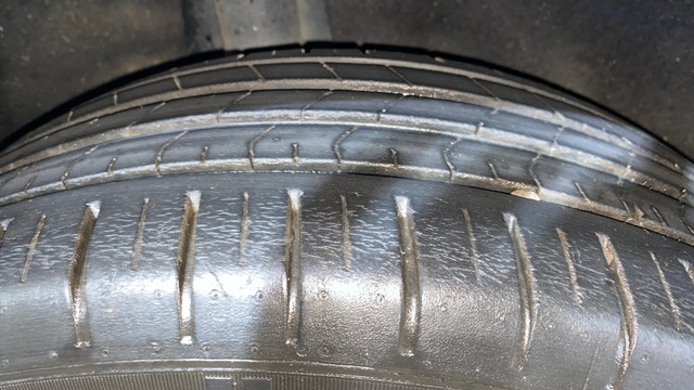 Second-hand 2020 Maruti Suzuki Baleno Zeta for sale in Howrah-30