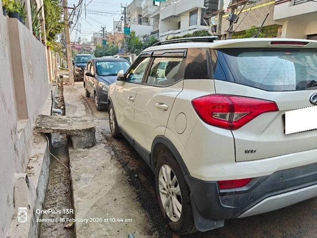 Second-hand 2020 Mahindra XUV300 W8 Diesel BSVI for sale in Jammu-3