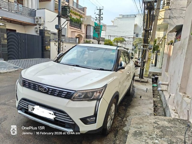 Second-hand 2020 Mahindra XUV300 W8 Diesel BSVI for sale in Jammu-7