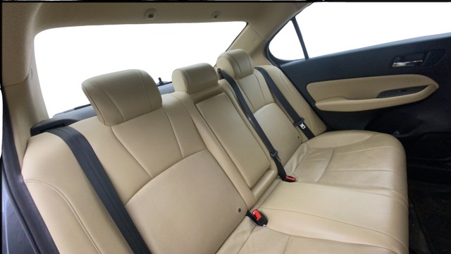 Second-hand 2022 Honda City ZX CVT for sale in Chennai-16