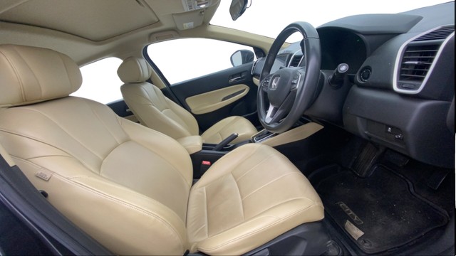 Second-hand 2022 Honda City ZX CVT for sale in Chennai-15