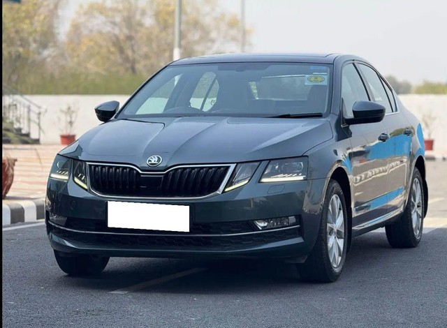 Second-hand 2018 Skoda Octavia 1.8 TSI AT L K for sale in Bhiwadi-2