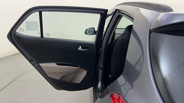 Second-hand 2018 Hyundai Grand i10 1.2 Kappa Sportz BSIV for sale in Mysore-28