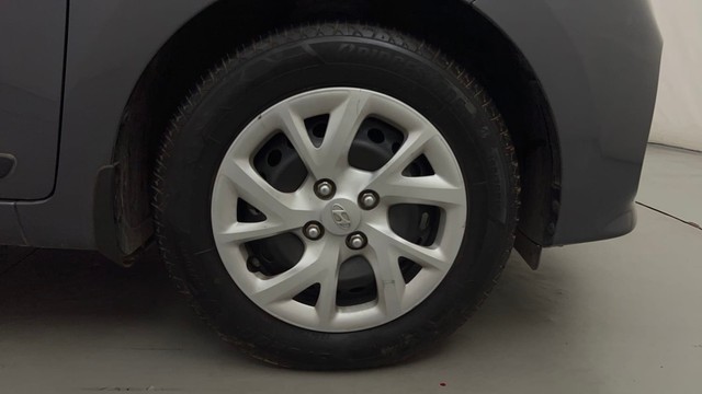 Second-hand 2018 Hyundai Grand i10 1.2 Kappa Sportz BSIV for sale in Mysore-17