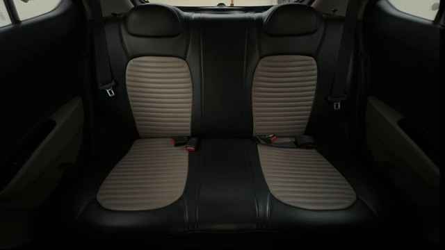 Second-hand 2018 Hyundai Grand i10 1.2 Kappa Sportz BSIV for sale in Mysore-37