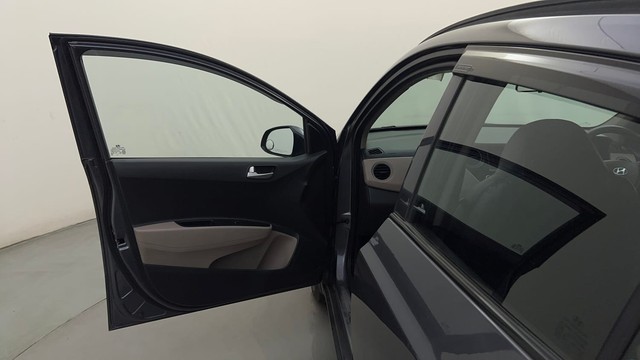 Second-hand 2018 Hyundai Grand i10 1.2 Kappa Sportz BSIV for sale in Mysore-32