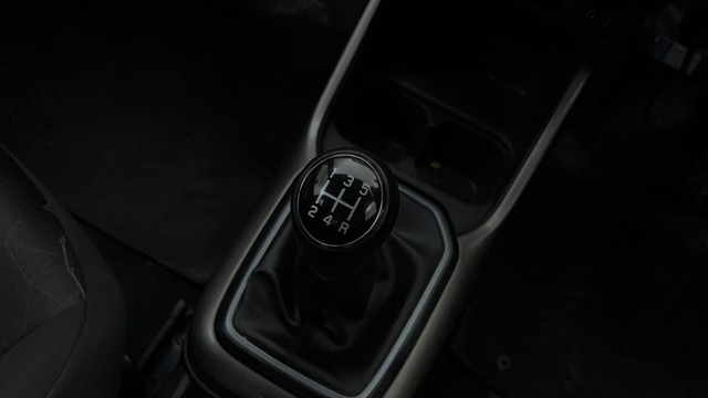 Second-hand 2018 Maruti Ignis 1.2 Alpha BSIV for sale in Bangalore-12