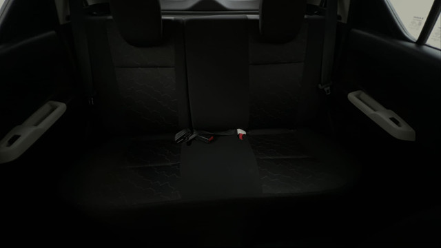 Second-hand 2018 Maruti Ignis 1.2 Alpha BSIV for sale in Bangalore-24