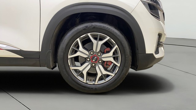 Second-hand 2020 Kia Seltos GTX Plus DCT for sale in Navi Mumbai-24