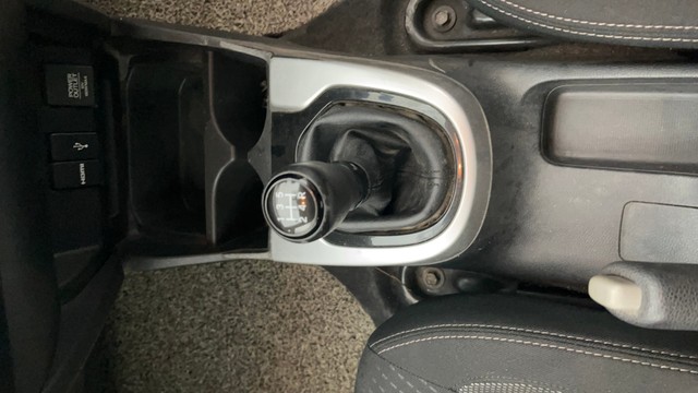 Second-hand 2018 Honda WR-V i-VTEC VX for sale in Greater Noida-13