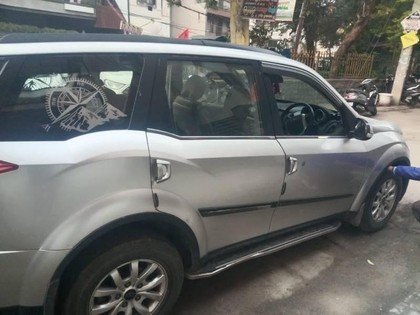 Second-hand 2017 Mahindra XUV500 AT W10 FWD for sale in New Delhi