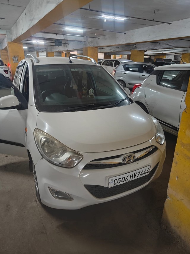 Second-hand 2016 Hyundai i10 Sportz 1.1L for sale in Raipur-6