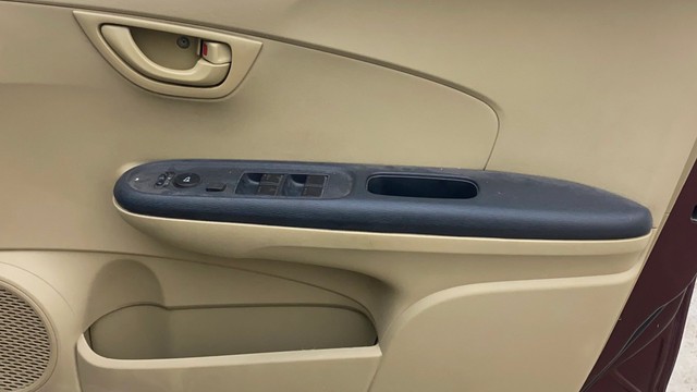 Second-hand 2015 Honda Amaze S i-Vtech for sale in Hyderabad-17