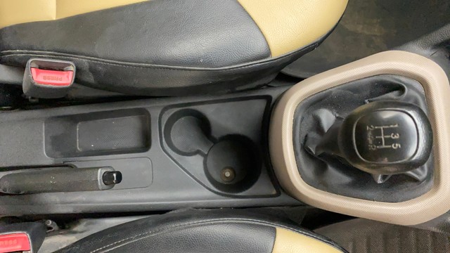 Second-hand 2014 Hyundai Grand i10 Magna for sale in Hyderabad-13